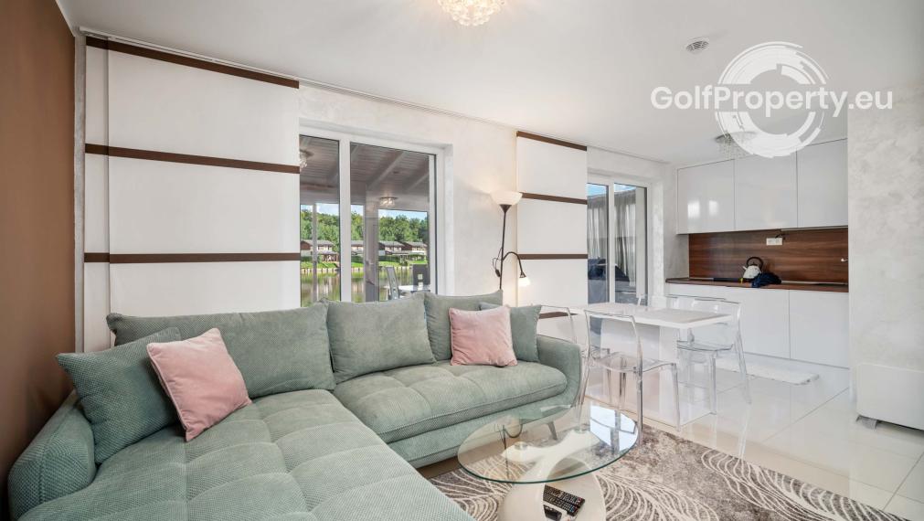 Lakefront Villa for Sale with Stunning Views