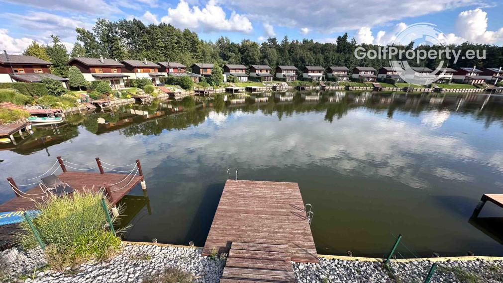 Lakefront Villa for Sale with Stunning Views