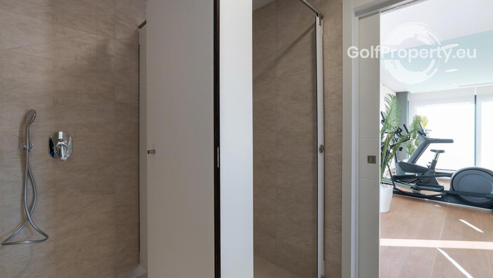 Eagle Tower Benidorm – bydlení u moře a golfu