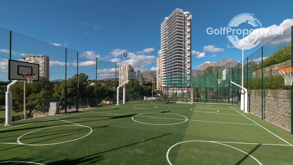 Eagle Tower Benidorm – bydlení u moře a golfu