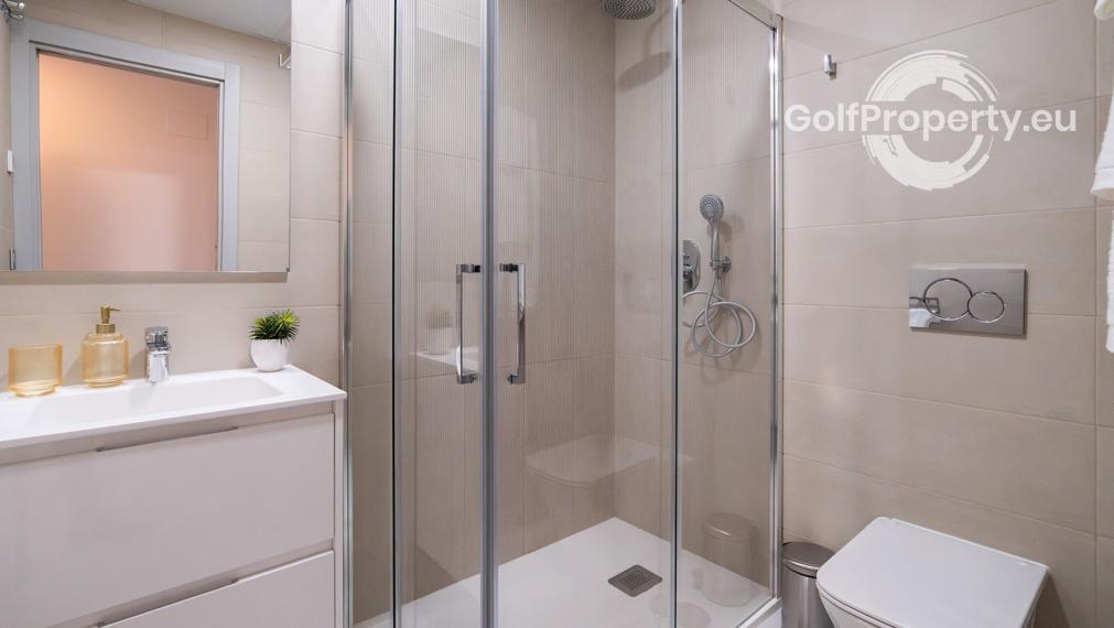 Eagle Tower Benidorm – bydlení u moře a golfu