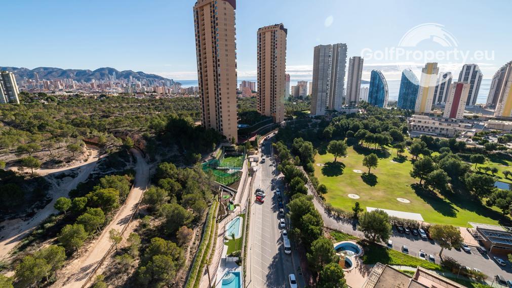 Eagle Tower Benidorm – bydlení u moře a golfu