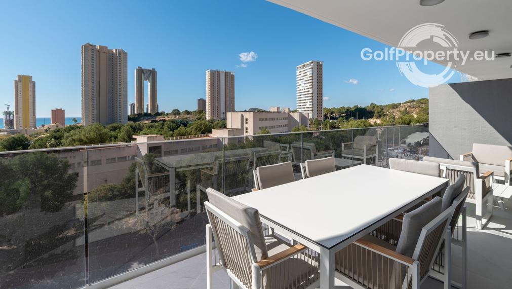 Eagle Tower Benidorm – bydlení u moře a golfu