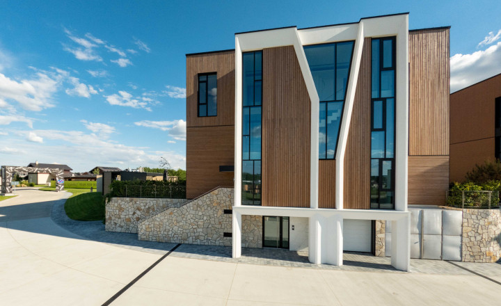 Luxury apartment by the lake . - fotografia 13